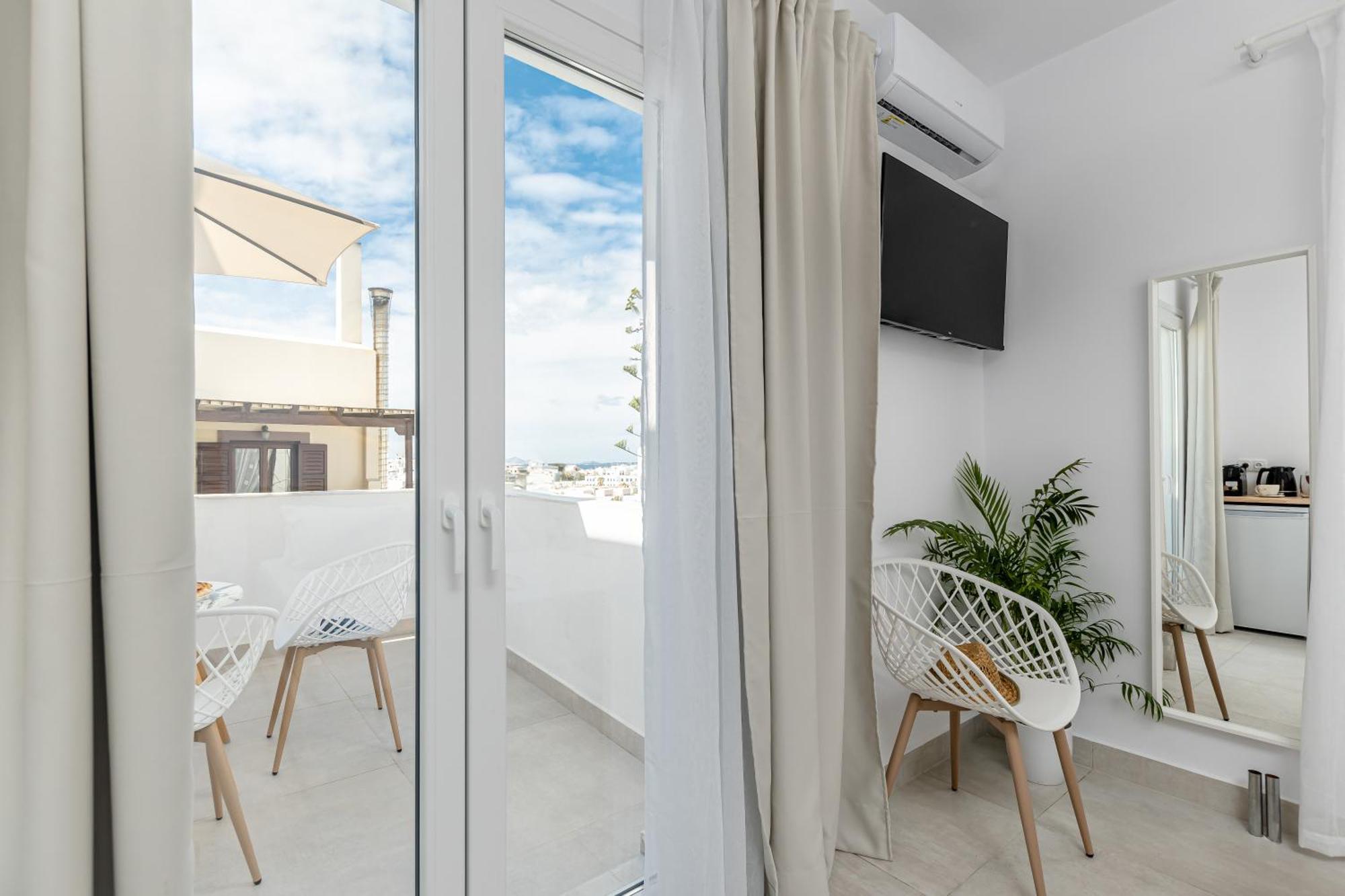 Golden Bird'S Aparthotel Naxos City Exterior photo