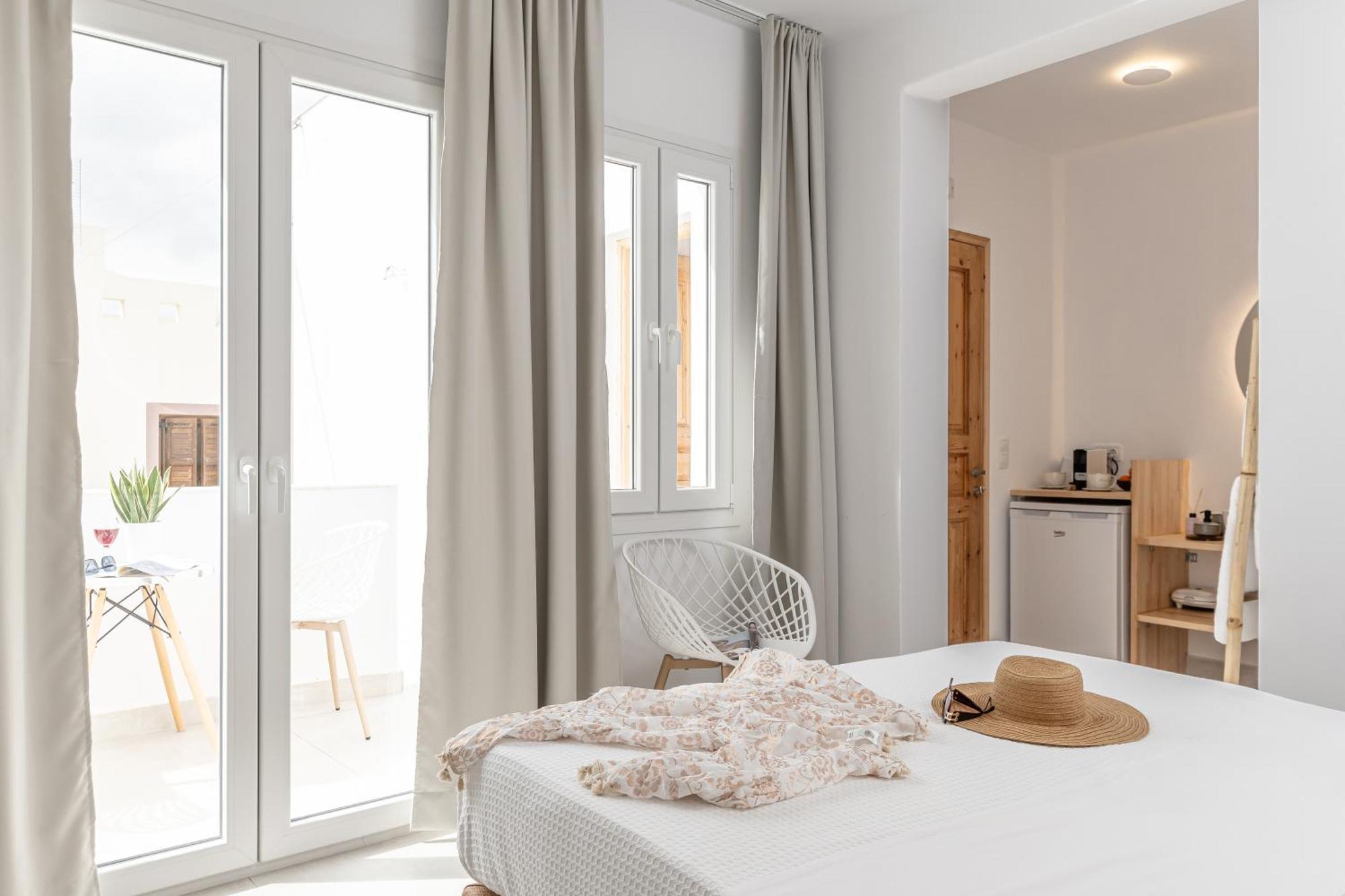 Golden Bird'S Aparthotel Naxos City Exterior photo