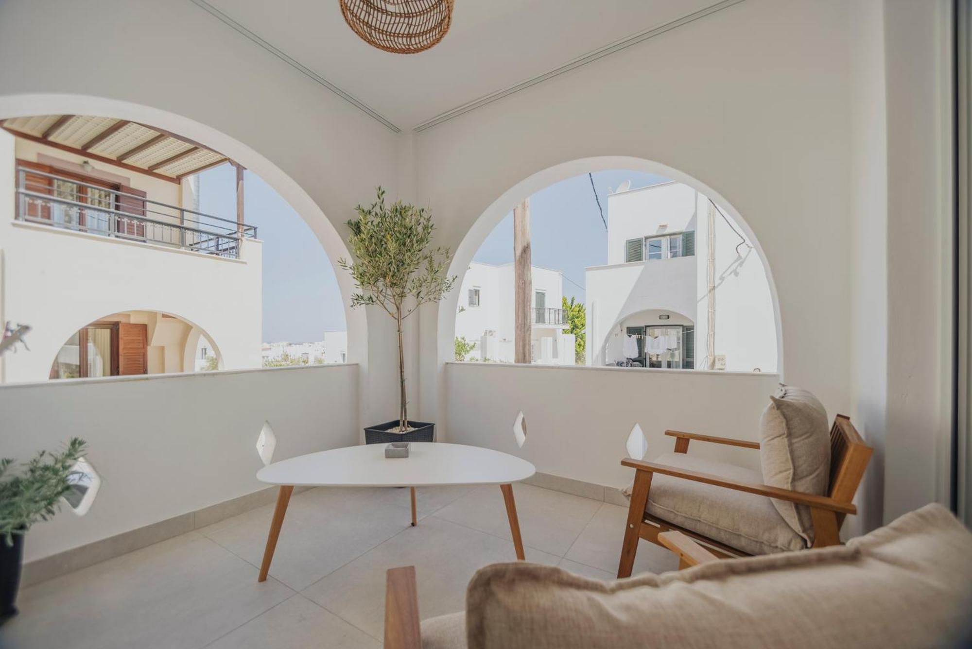 Golden Bird'S Aparthotel Naxos City Exterior photo