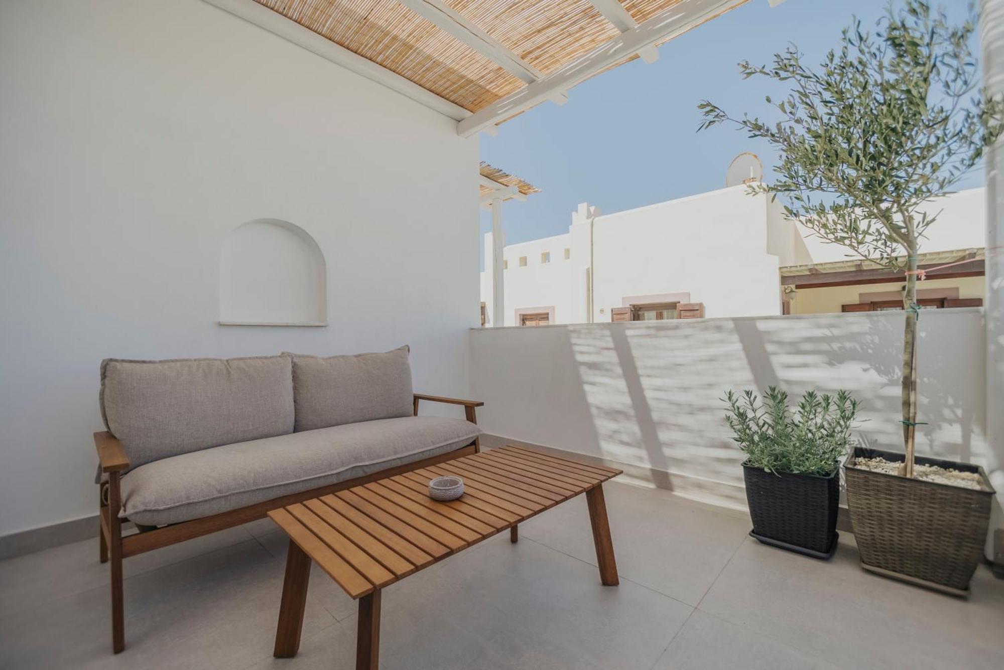 Golden Bird'S Aparthotel Naxos City Exterior photo
