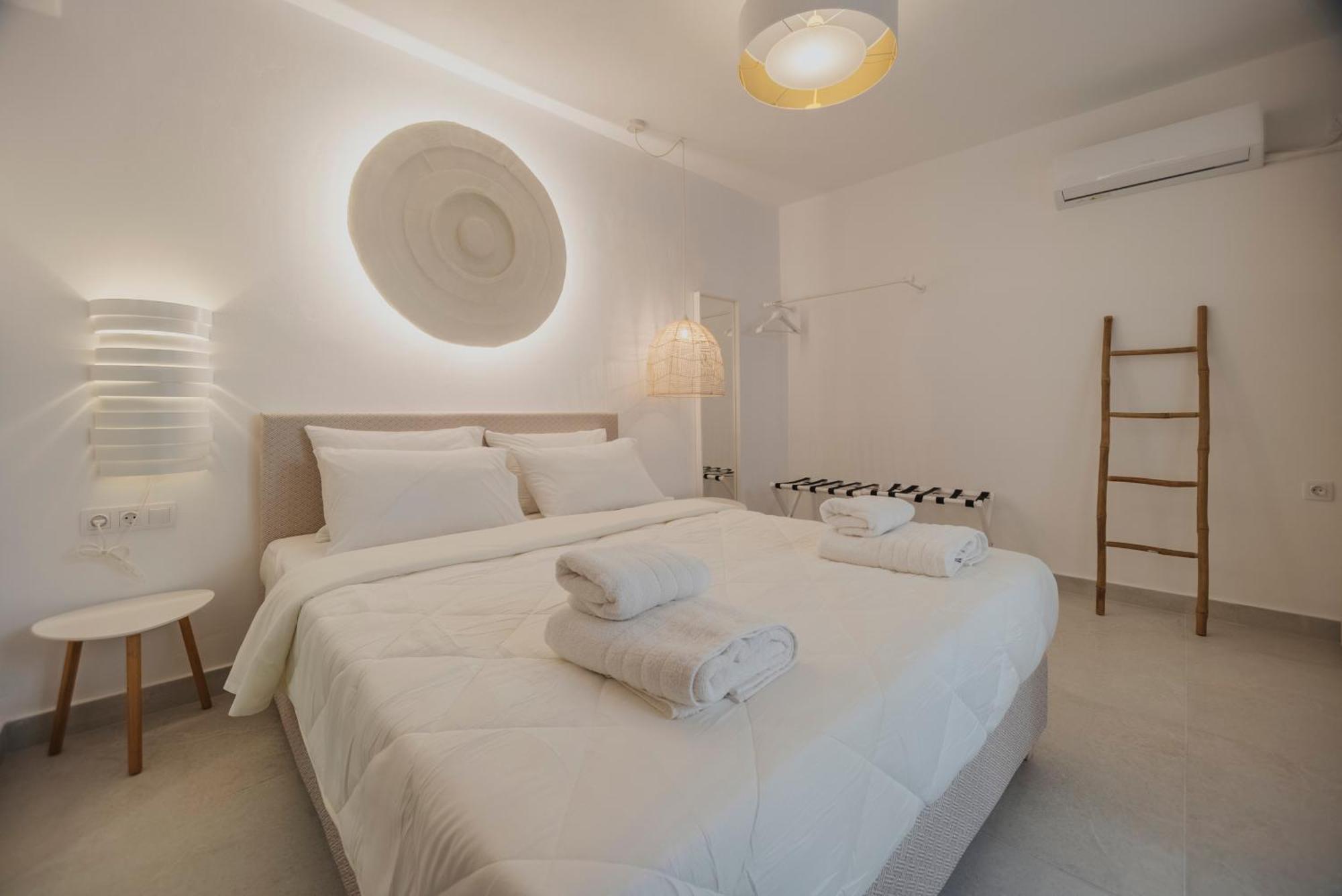 Golden Bird'S Aparthotel Naxos City Exterior photo