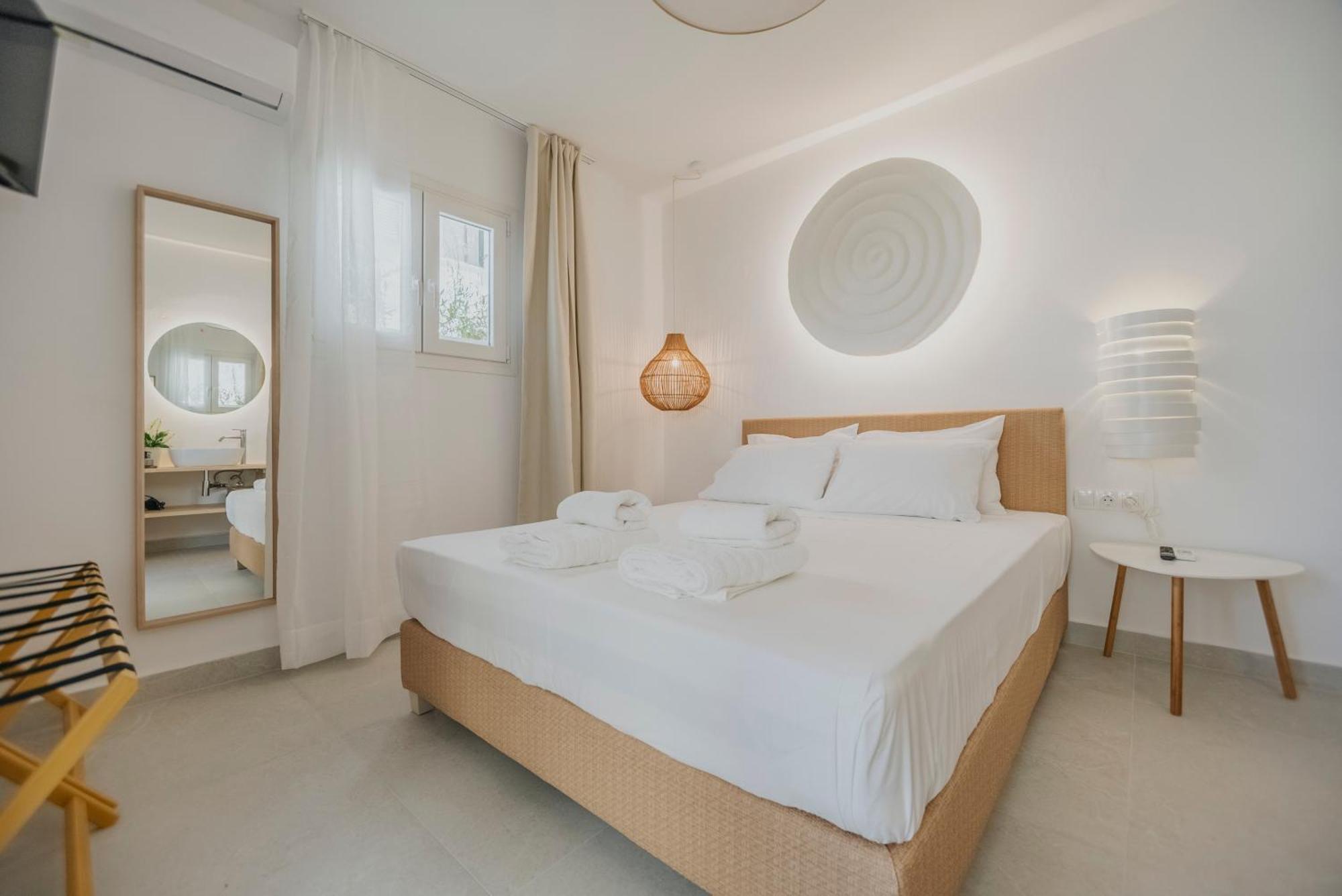 Golden Bird'S Aparthotel Naxos City Exterior photo